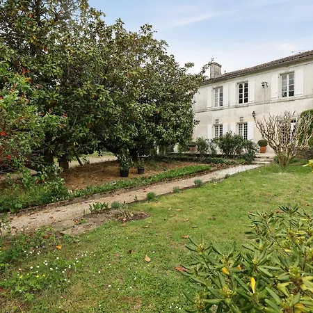 Maison De Charme A + Grand Jardin 度假居 Julienne